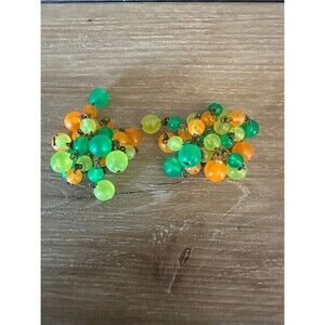 Vintage Fruit Basket Plastic ClipOn. Made in Austria